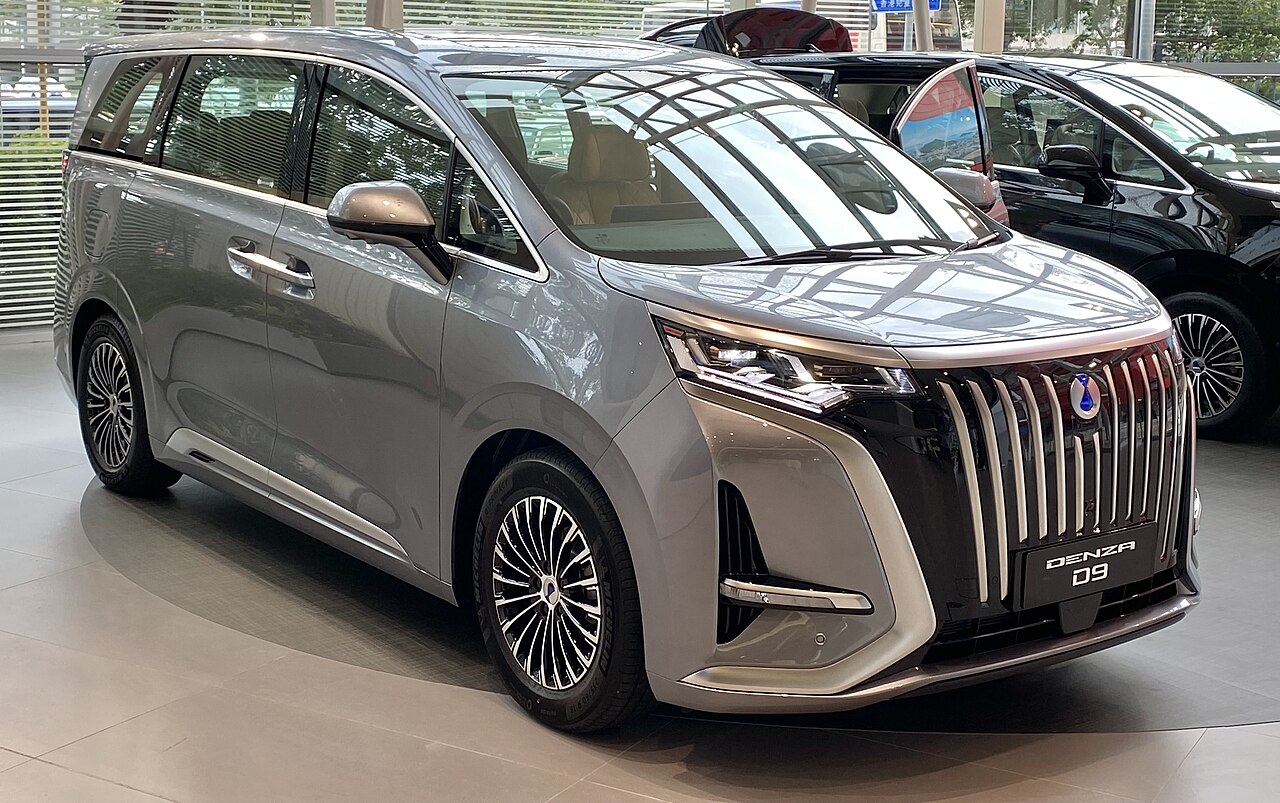 BYD Denza D9